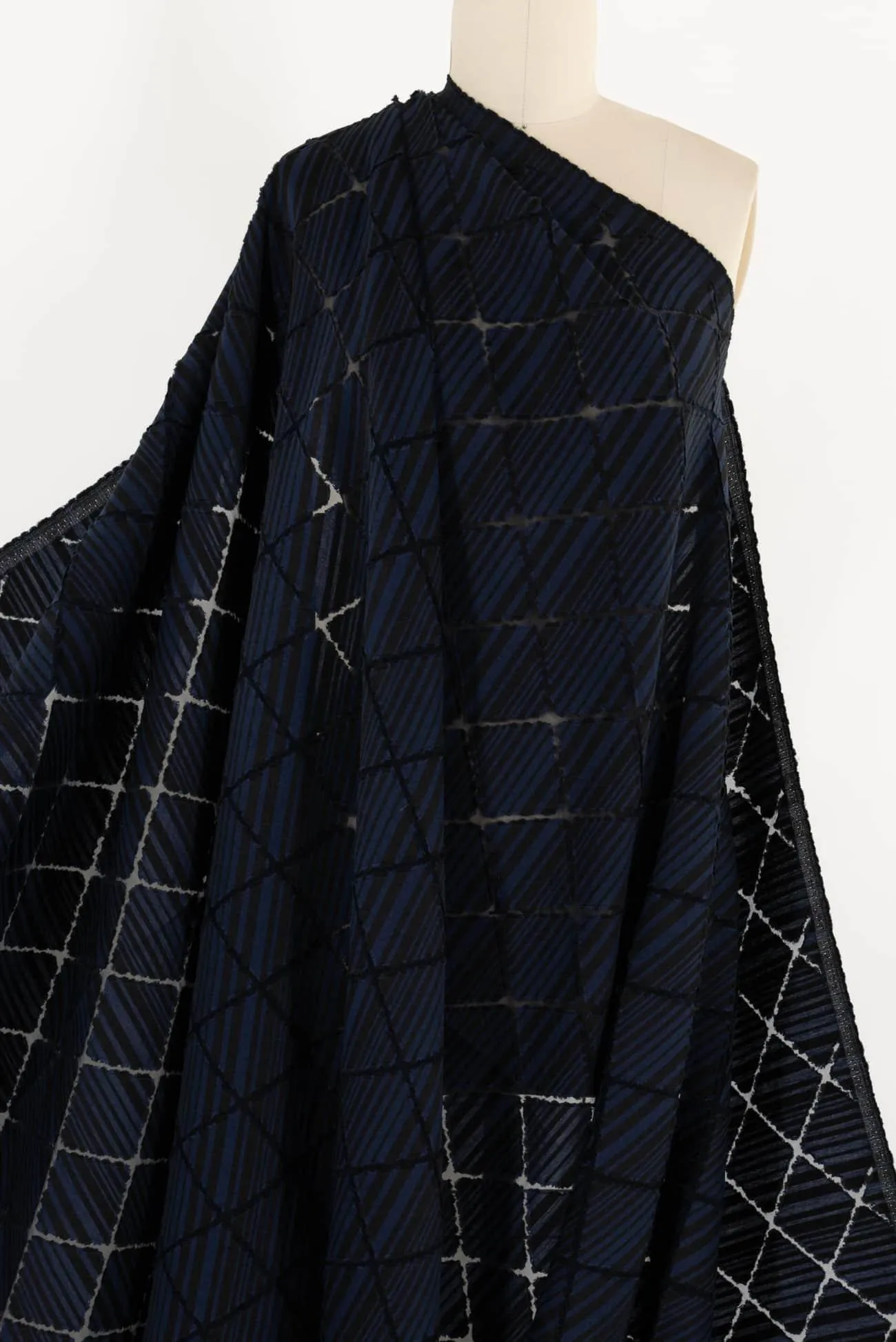 Blue Diamond Jacquard Italian Woven -2 units (1 yard)