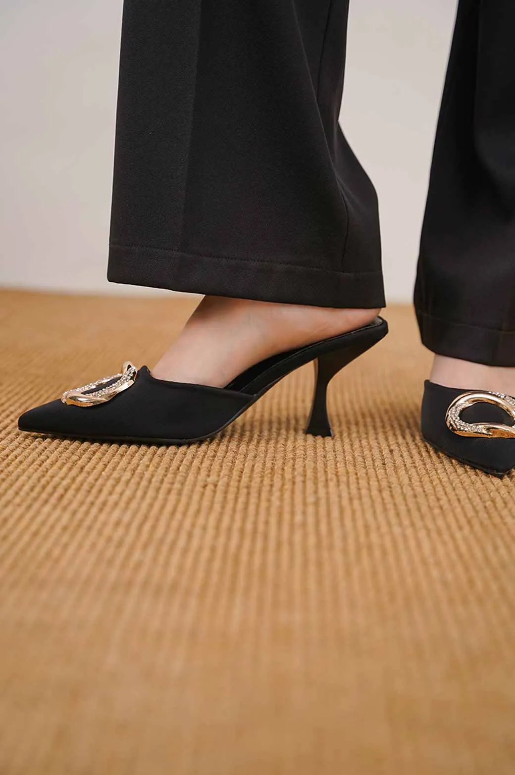 CHER SATIN HEEL