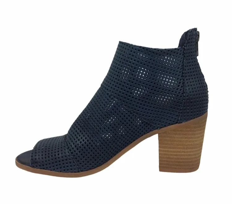 Top End Gulf ~ Black ~ Navy
